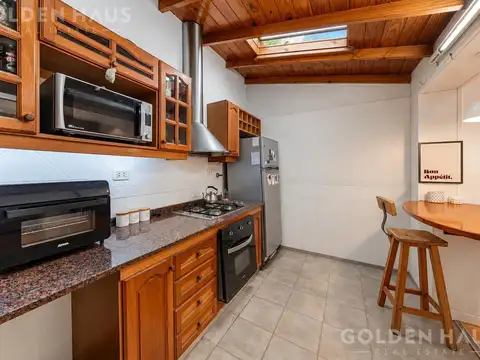 Depto Tipo Casa 5 ambientes con 2 baños