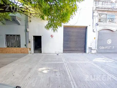 Alquiler Galpon en Paternal con entrada para camion