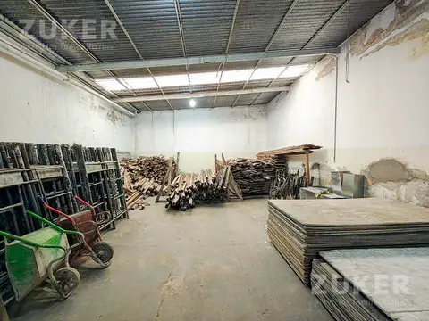 Alquiler Galpon en Paternal con entrada para camion