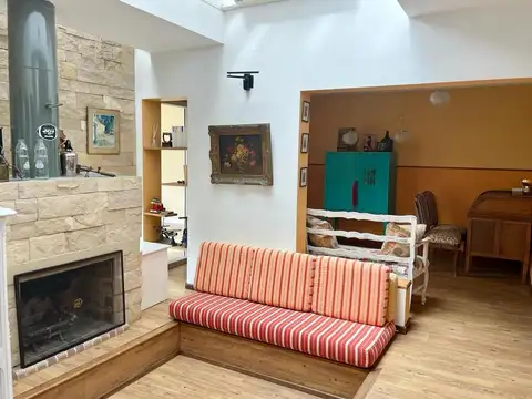 Casa en Venta en Castelar, USD 300.000