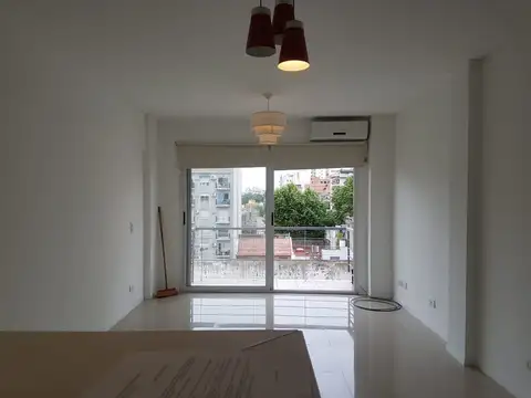 Colombres 700, Piso 5