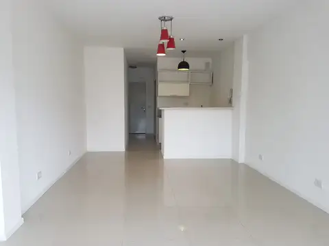 HERMOSO MONOAMBIENTE MUY LUMINOSO CON PARRILA