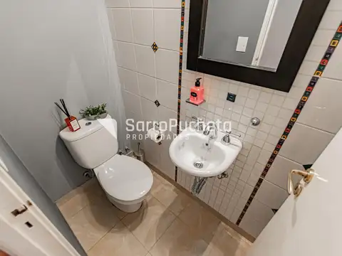 Casa 4 ambientes con 2 baños