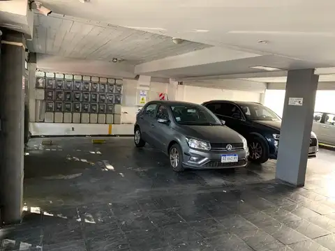 Cochera en Venta Cubierta