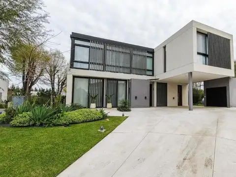 Casa en Venta de 4 dormitorios