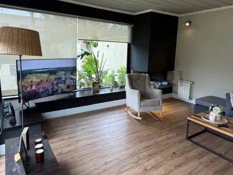 VENTA - Casa 4 ambientes en barrio portón - Bella Vista