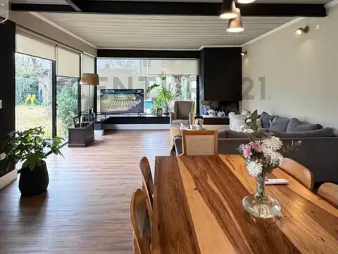 Casa 4 ambientes con 3 baños