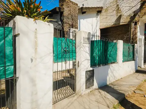 Venta Casa  3 ambientes con patio Zona Norte