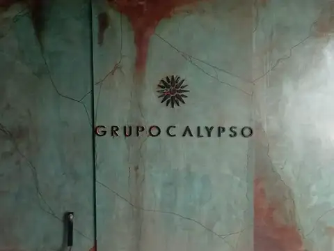 VENTA COCHERA EN NUEVA CORDOBA