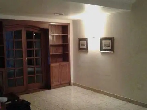 Casa en Venta en Monte Grande, USD 280.000