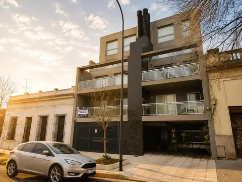 Departamento de 3 Ambientes con Balcón Aterrazado en venta