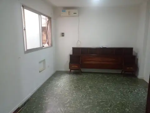 1 Ambiente Amplio, excelente ubicación