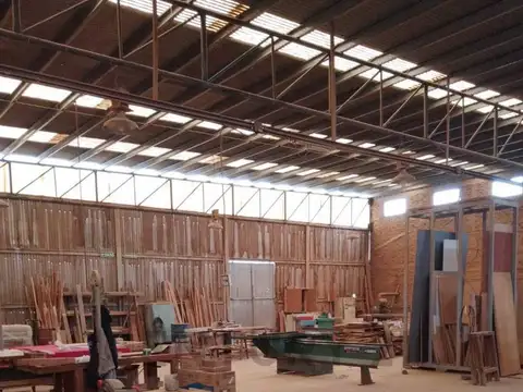 VENTA DE TERRENO CON GALPÓN Y DEPARTAMENTO-Parque industrial Las Heras-ID:292729