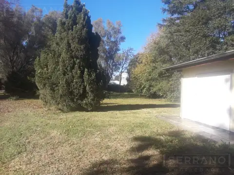 MMP. Venta Casa quinta de 4 ambientes con amplio parque