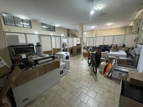 IMPORTANTE GALPÓN INDUSTRIAL EN ALQUILER – CAFFERATA 2738