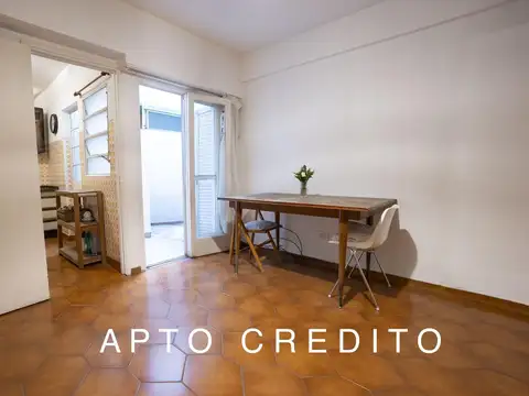 PH 2 DORMITORIOS Y PATIO EN LANUS OESTE DOS CUADRAS ESTACION