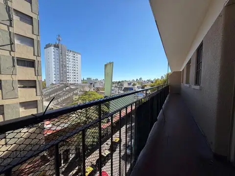 Departamento en Alquiler con 1 cocheras