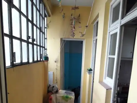 Departamento 5 ambientes con 2 baños