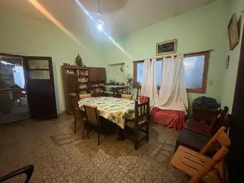 Mariquita Thompson 2500