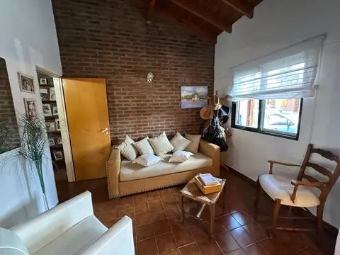 Avenida General Juan Domingo Perón 4300