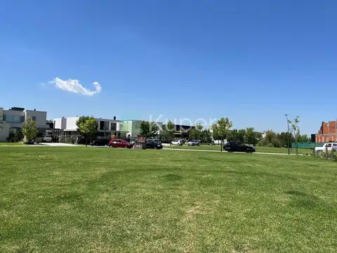 Terreno en Venta de 907,0 m2