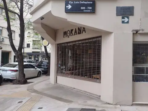 Tucuman esq Pasaje Dellepiane