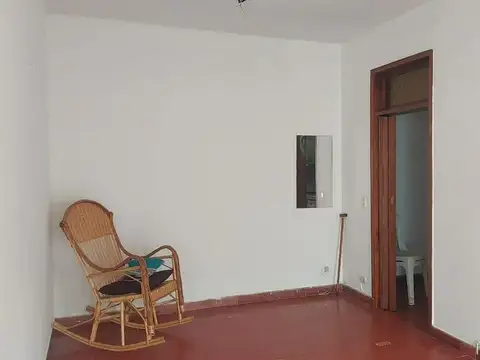 Emilio Sola 2600, Piso P.B