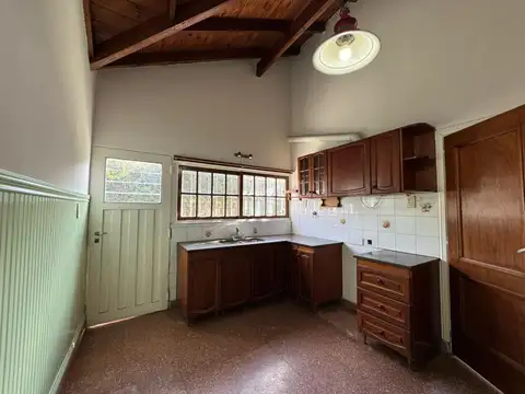 Casa 3 ambientes con 1 baño