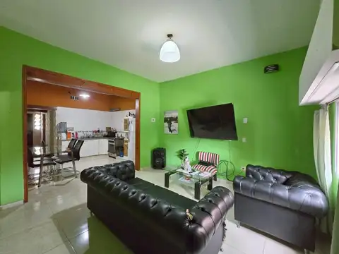 Casa 4 amb en venta merlo libertad cochera jardin