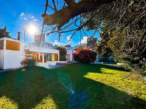 Casa en Venta en Liniers, USD 950.000