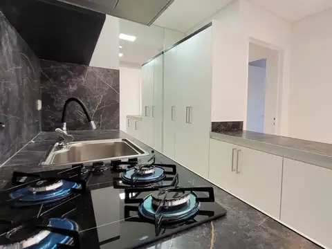 Departamento 5 ambientes con 3 baños