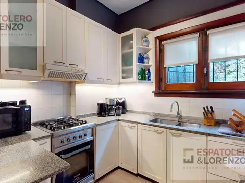 Casa en Venta con 1 cochera
