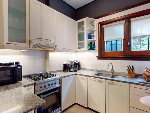 Casa en Venta con 1 cochera