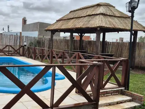 Casa 4 ambientes con 1 baño