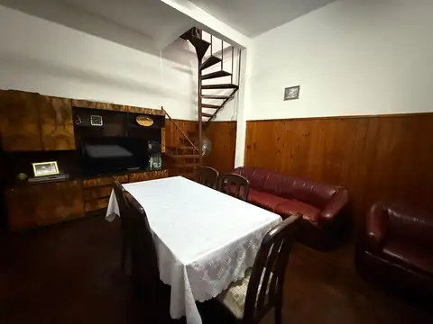 Depto Tipo Casa en Venta de 4 ambientes