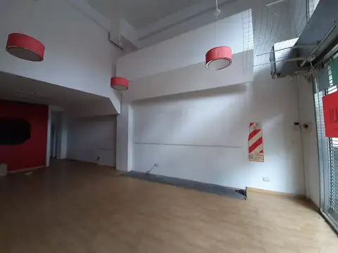 Local en Alquiler en Monte Grande, $ 1.800.000