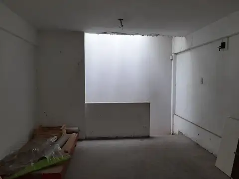 Local en Alquiler en Monte Grande, $ 1.800.000