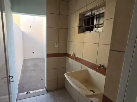 Departamento en Alquiler en Lanceros Del Sauce, $ 300.000