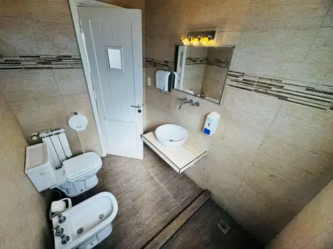 Casa Monoambiente con 3 baños
