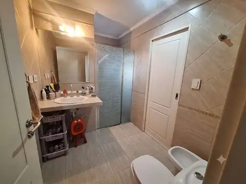 CASA 4 AMBIENTES EN VENTA BARRIO EL TREBOL PILETA