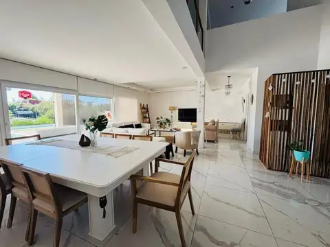 VENTA CASA SAN MARCO AL RIO CON AMARRA - PERMUTA