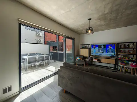 Dueño vende Departamento en Caballito Norte con dos cocheras cubiertas