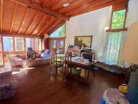 Casa 5 ambientes con 1 baño