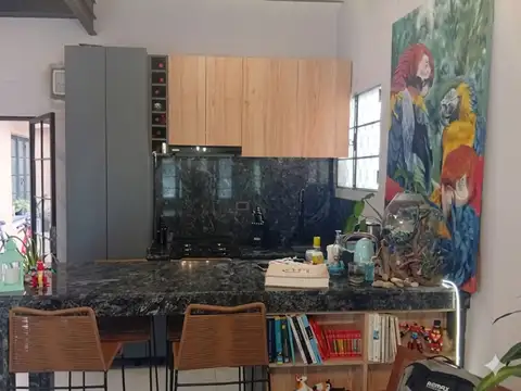 VENTA CASA PB 2 DORM. Y PATIO, ECHESORTU
