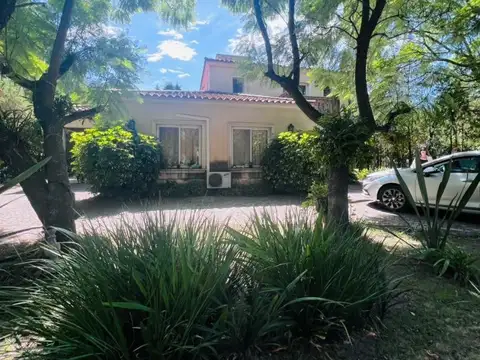 Casa en Venta de 5 dormitorios