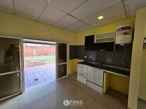 Casa 3 ambientes con 1 baño