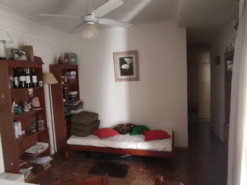 2 AMBIENTES AMPLIOS LUMINOSO