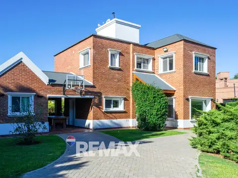 CASA EN VENTA CAÑUELAS 5 AMBIENTES APTA CREDITO