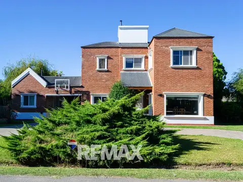 CASA EN VENTA CAÑUELAS 5 AMBIENTES APTA CREDITO