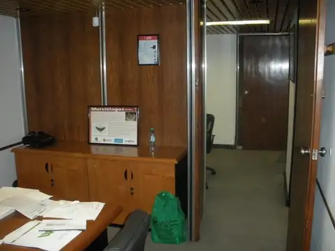 Oficina en Venta con 2 cocheras